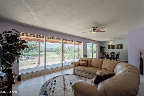 2560 Calle Noche, Tucson, AZ 85749-9317