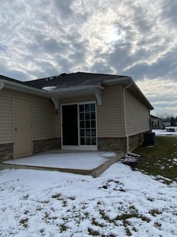 251 Huntington Ln, Easton PA  18040-8484 exterior