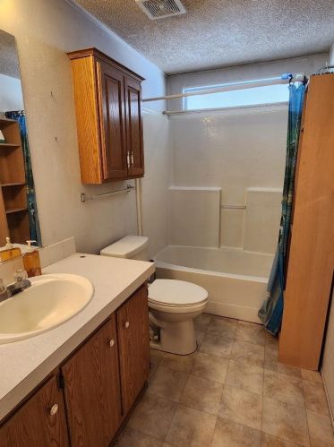 2858 Daly Ave, Oroville CA  95966-9361 exterior
