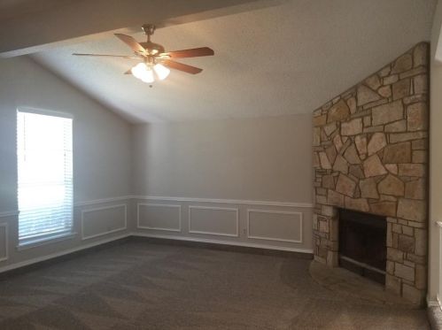 917 Blue Jay Dr, Midlothian TX  76063-1569 exterior