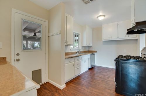 25870 Lomas Verdes St, Redlands CA  92373-8404 exterior