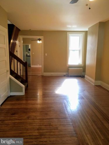 407 College Ave, Lancaster PA 17603-3319 exterior