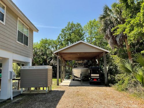 308 Gander St, Saint George Island, FL 32328-2653