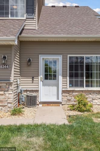 8344 Delaney Dr, South Saint Paul, MN 55076-2645