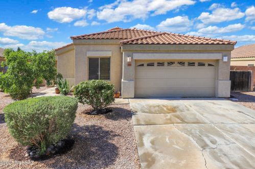 6323 Copper Leaf Dr, Tucson, AZ 85757-7540
