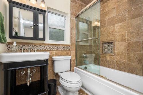 1932 Montair Ave, Long Beach CA  90815-3011 exterior