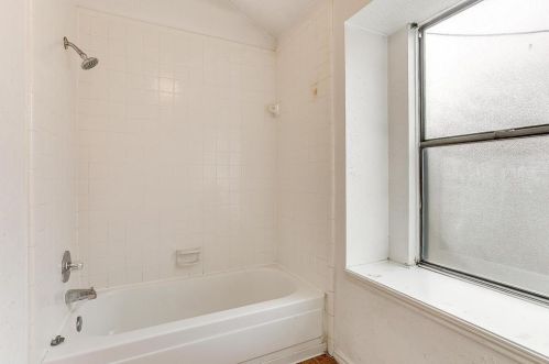 816 Bentle St, Cedar Hill TX 75104-9244 exterior