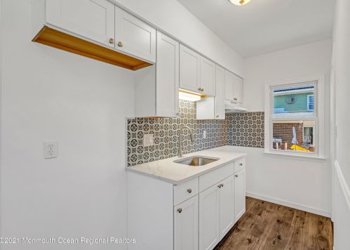 462 Vine St, Bricktown NJ  08723-6243 exterior