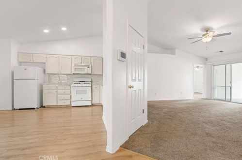 8705 Icicle Creek Dr, Bakersfield, CA 93312-5511