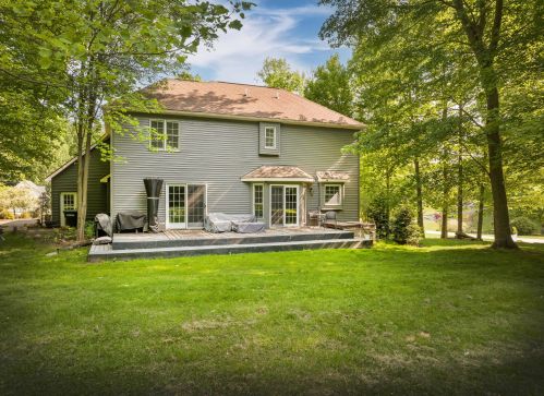 14254 Windsor Heights Dr, Mount Vernon, OH 43050-8627