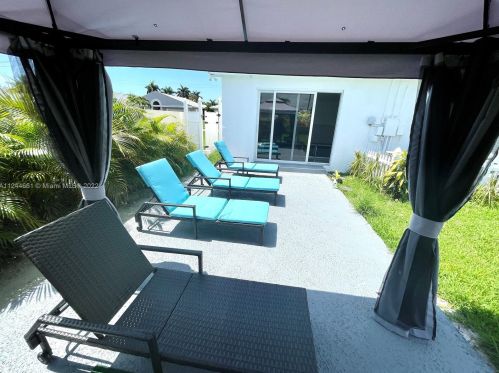 325 4 Ave, Dania Beach FL  33004-2723 exterior