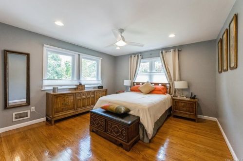 25 Cardinal Ct, West Nyack NY  10994-1031 exterior
