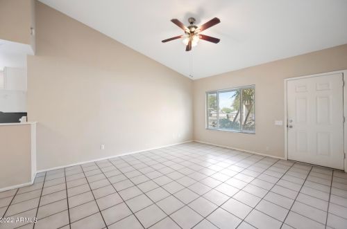 4233 Carson Rd, Phoenix, AZ 85042-8912