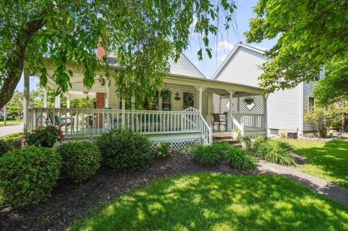 3323 Voeller Ave, Darbydale, OH 43123-3125