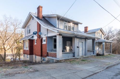 1784 Esmonde St, Cincinnati, OH 45214-1303