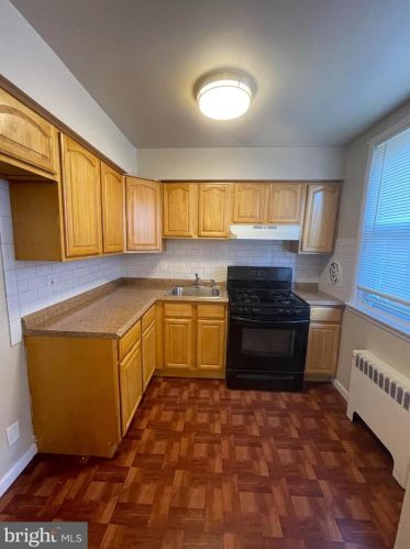 6625 2nd St, Philadelphia PA  19126-3102 exterior