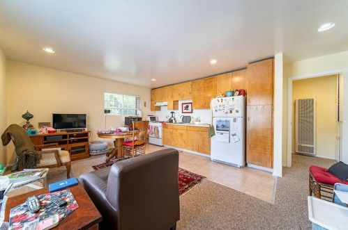 826 Obispo Ave, Long Beach CA  90804-5036 exterior