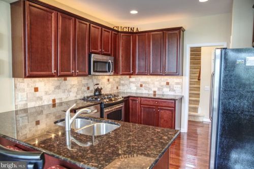 130 Bolero Dr, Downingtown, PA 19335-4940