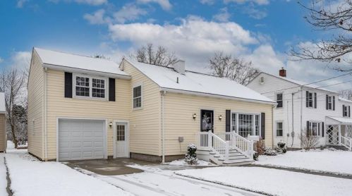 717 Tidball Ave, Grove City, PA 16127-1447
