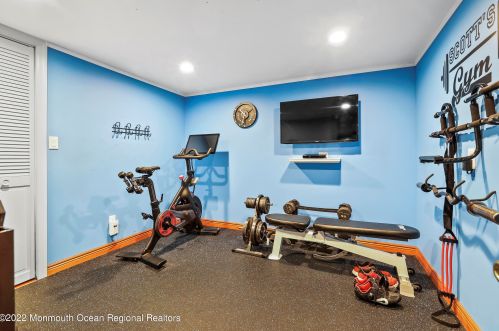 119 Heritage Dr, East Freehold NJ 07728-3185 exterior