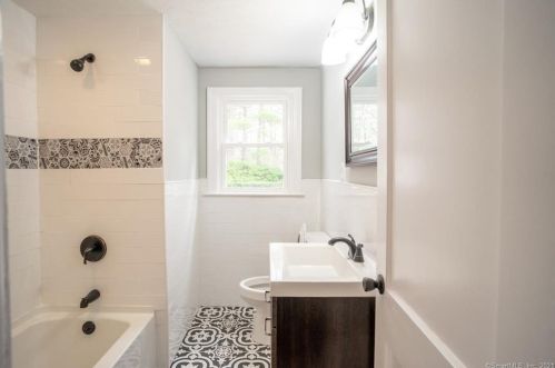 233 Birch St, Bristol CT  06010-7835 exterior