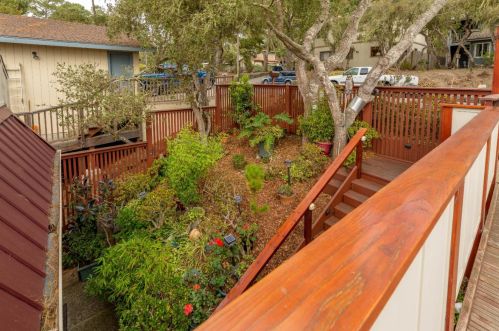 1104 Austin Ave, Del Monte Park CA  93950-5402 exterior