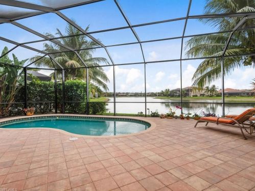 3225 Atlantic Cir, Naples FL 34119-8636 exterior