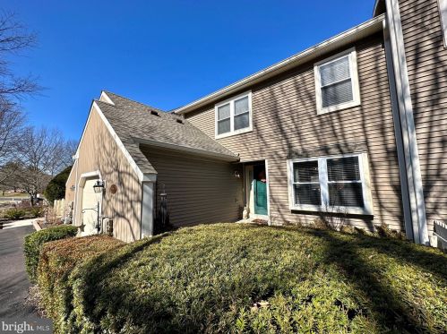 1582 Willow Pond Dr, Yardley, PA 19067-5796