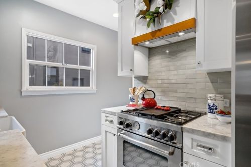 1457 Park Ave, Long Beach CA  90804-3102 exterior