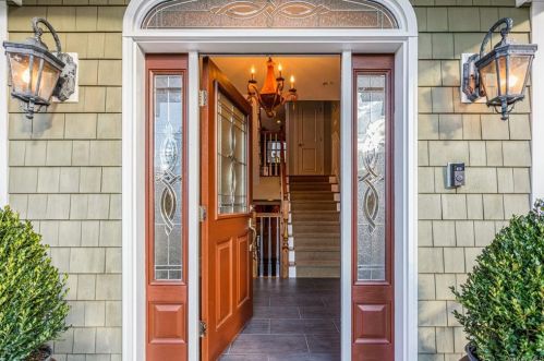 215 Locust Rd, Pleasantville, NY 10570-3723