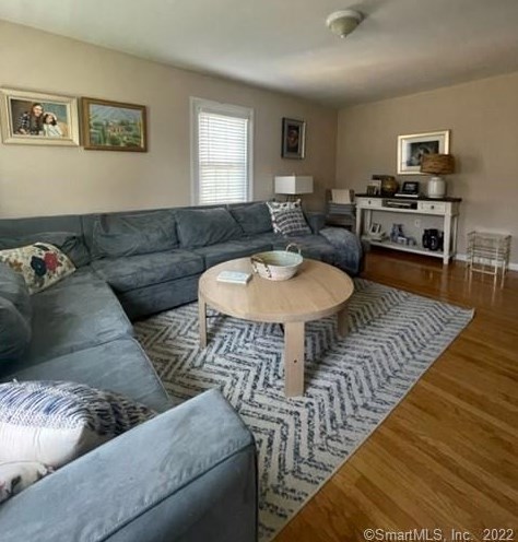7 Whitney Ave, Bridgeport CT  06606-5437 exterior