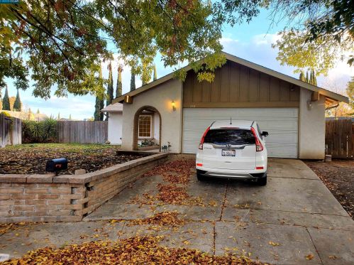279 Helm Ct, West Pittsburg CA  94565-3618 exterior