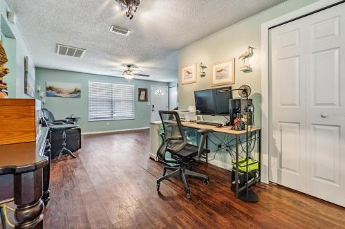 7007 Fairfax Dr, Port Richey FL  34668-5605 exterior