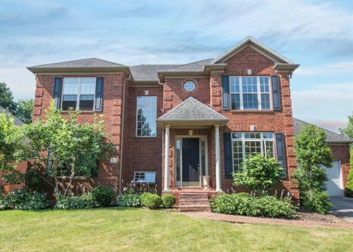 1312 Moultrie Ct, Lexington, KY 40513-1942