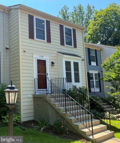 11755 Bayfield Ct, Herndon, VA 20194-1814