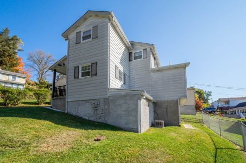 683 1st Ave, Bridgeville, PA 15017-1341