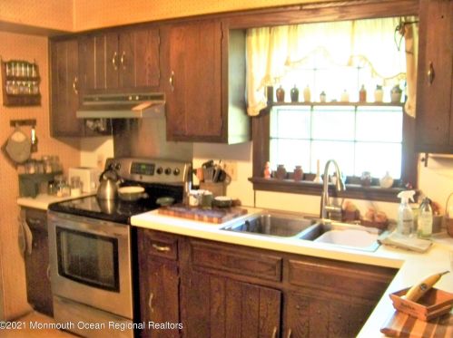 2212 Lacey Rd, Lacey NJ  08731-4316 exterior