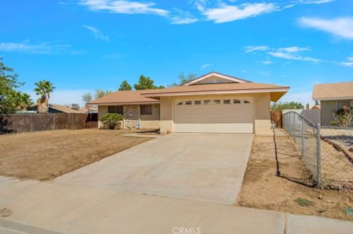 13629 Westwood Dr, Victorville, CA 92395-5215