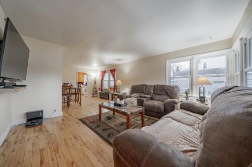 712 Evans St, Oshkosh, WI 54901-4661
