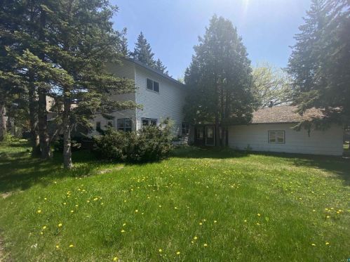 834 Bayfield St, Washburn WI  54891-9528 exterior