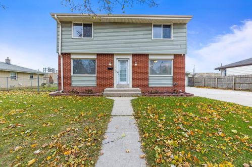6100 18th St, Milwaukee, WI 53221-5046