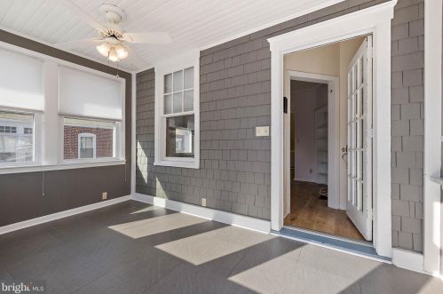 205 Howard St, Wilmington, DE 19804-1516