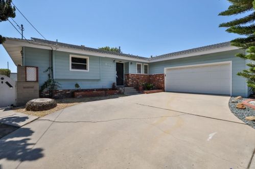 913 Ethel Pl, National City, CA 91950-4111