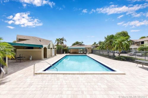 10732 11th St, Hollywood FL  33026-5923 exterior