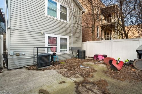 22 Godwin Ave, Paterson NJ  07501-1601 exterior