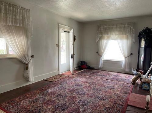 721 Monroe St, New Castle PA  16101-4546 exterior