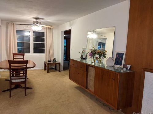 156 Green Manor Rd, Manchester CT  06042-3361 exterior