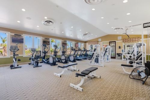 1545 Windshore Way, Oxnard CA  93035-1406 exterior