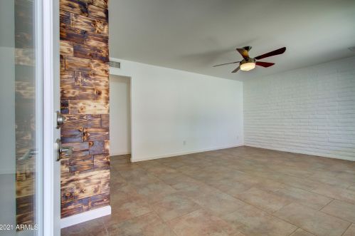 10807 46th Ave, Glendale, AZ 85304-4115