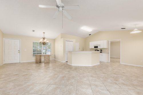 3472 Hale St, Fort Pierce, FL 34953-3827